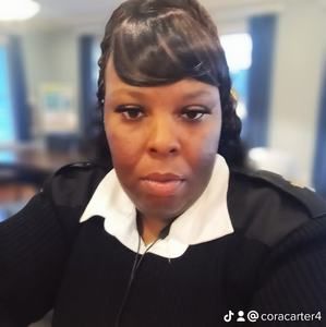 Meet your Posher, Cora